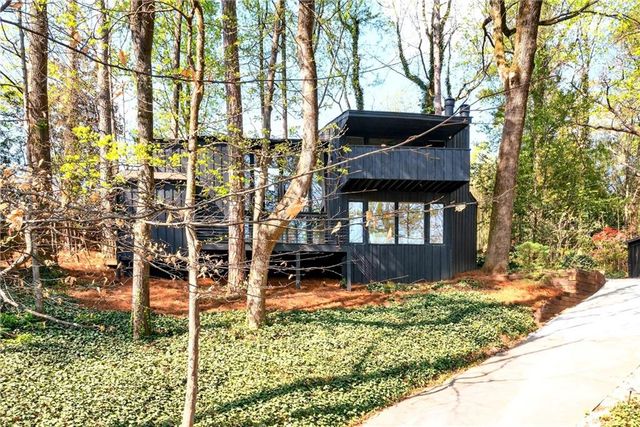 5020 Vallo Vista Court, Atlanta, GA 30342