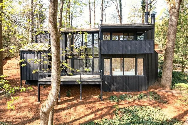 5020 Vallo Vista Court, Atlanta, GA 30342