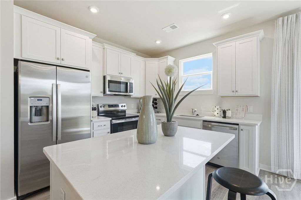 Image 15 of property listing at 112 Brunson Circle, Guyton, GA 31312