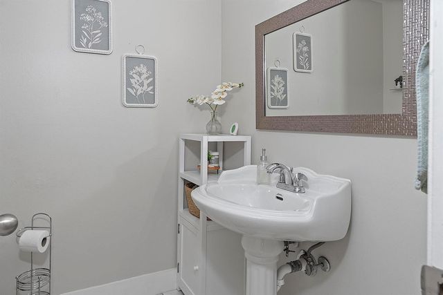 1177 NW 98th Terrace 132, Pembroke Pines, FL 33024