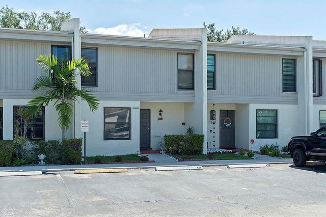 1177 NW 98th Terrace 132, Pembroke Pines, FL 33024