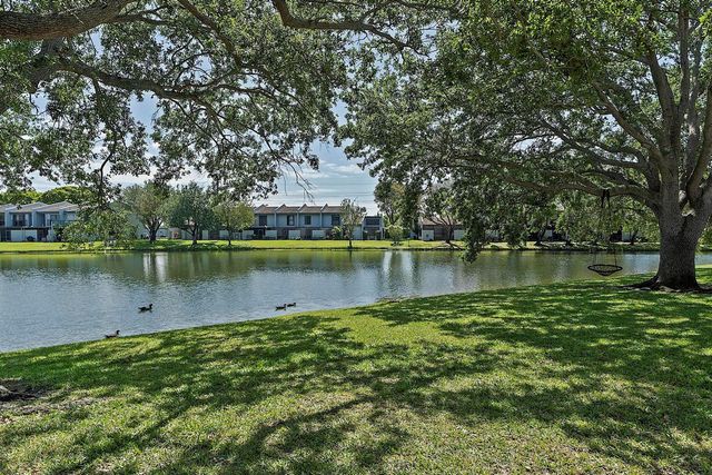 1177 NW 98th Terrace 132, Pembroke Pines, FL 33024