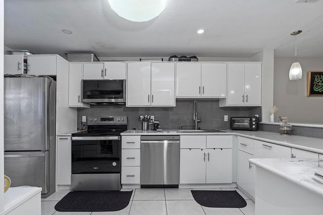 1177 NW 98th Terrace 132, Pembroke Pines, FL 33024