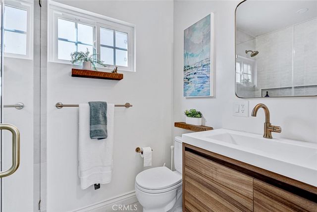 875 W 1st Street, San Pedro, CA 90731