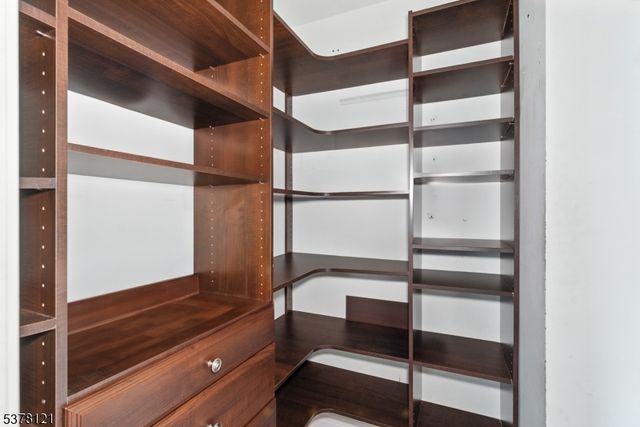 90 Canal St, Sayreville Boro, NJ 08872