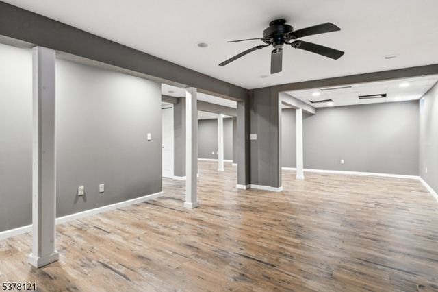 90 Canal St, Sayreville Boro, NJ 08872