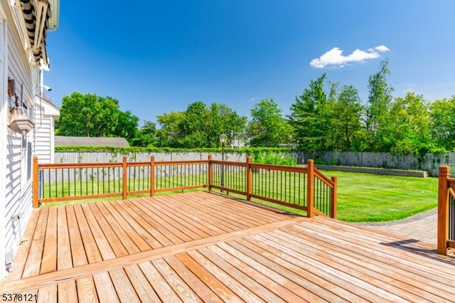 90 Canal St, Sayreville Boro, NJ 08872