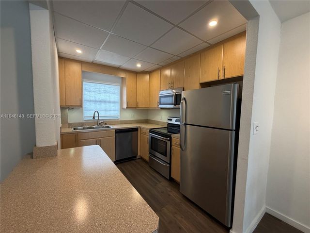 4320 Washington St 214, Hollywood, FL 33021