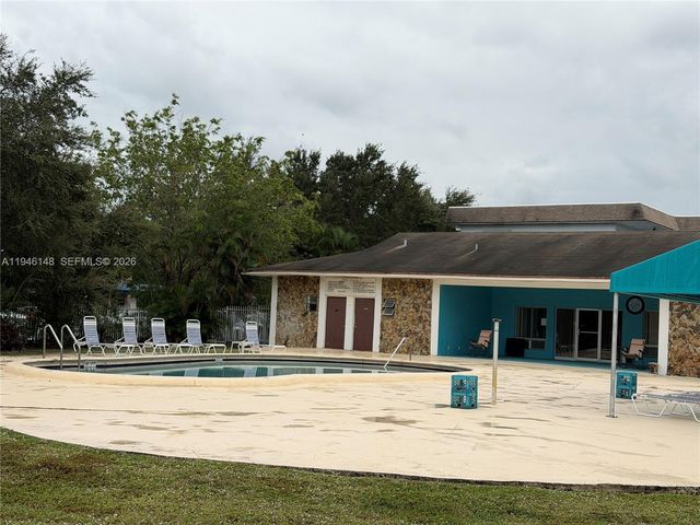 4320 Washington St 214, Hollywood, FL 33021