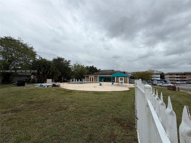 4320 Washington St 214, Hollywood, FL 33021