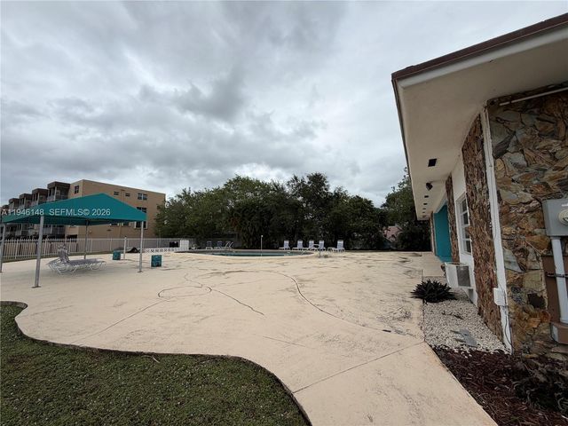 4320 Washington St 214, Hollywood, FL 33021