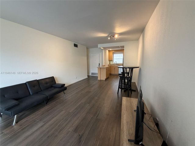 4320 Washington St 214, Hollywood, FL 33021