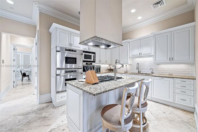 209 Commodore Drive, Jupiter, FL 33477