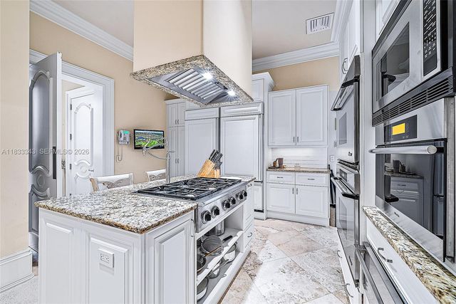 209 Commodore Drive, Jupiter, FL 33477