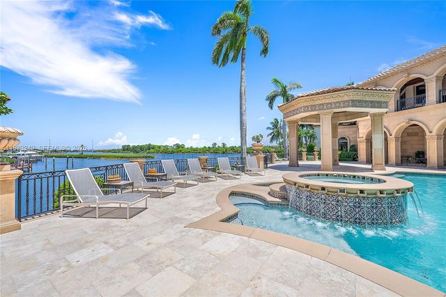 209 Commodore Drive, Jupiter, FL 33477