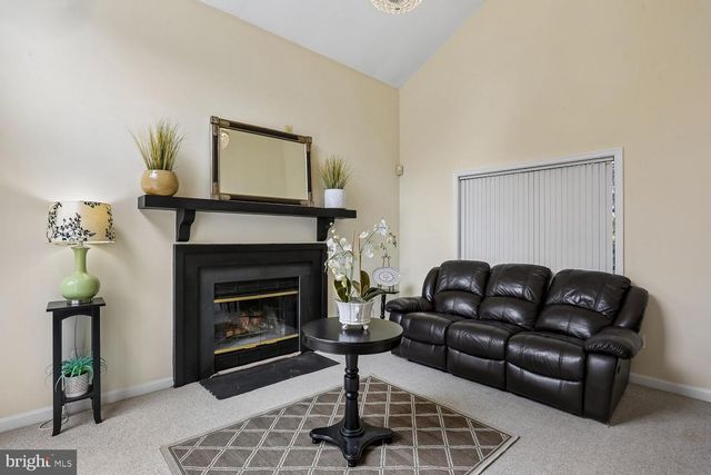 19906 IVORYTON PL, Montgomery Village, MD 20886