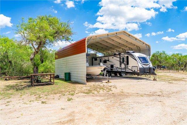 3558 CR 116, San Diego, TX 78384