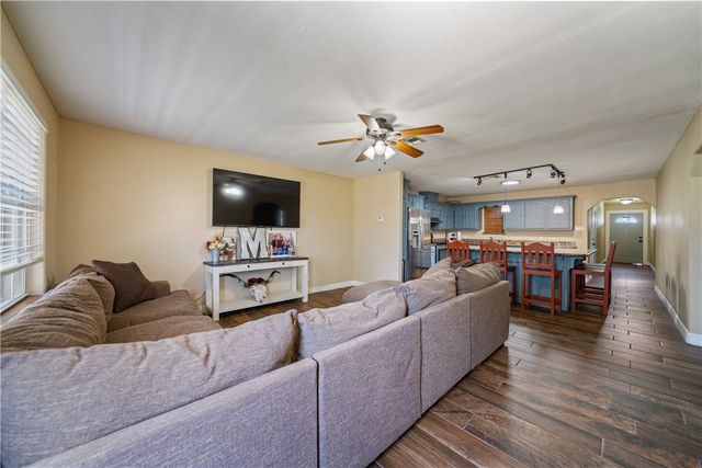 3558 CR 116, San Diego, TX 78384