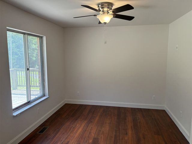 5245 Grass Lake Road, White Lake, MI 48383