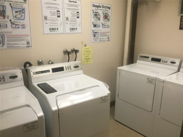 1300 NE Miami Gardens Dr 804E, Miami, FL 33179