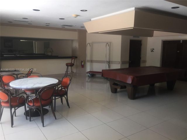 1300 NE Miami Gardens Dr 804E, Miami, FL 33179