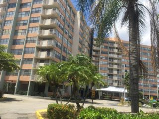 1300 NE Miami Gardens Dr 804E, Miami, FL 33179