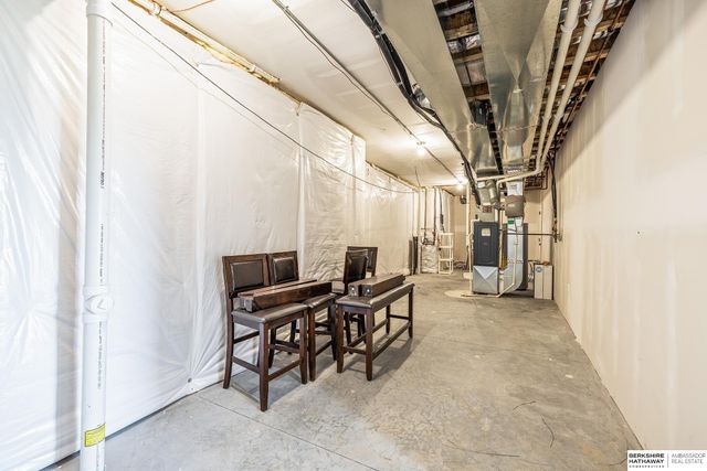 21754 I Street, Elkhorn, NE 68022