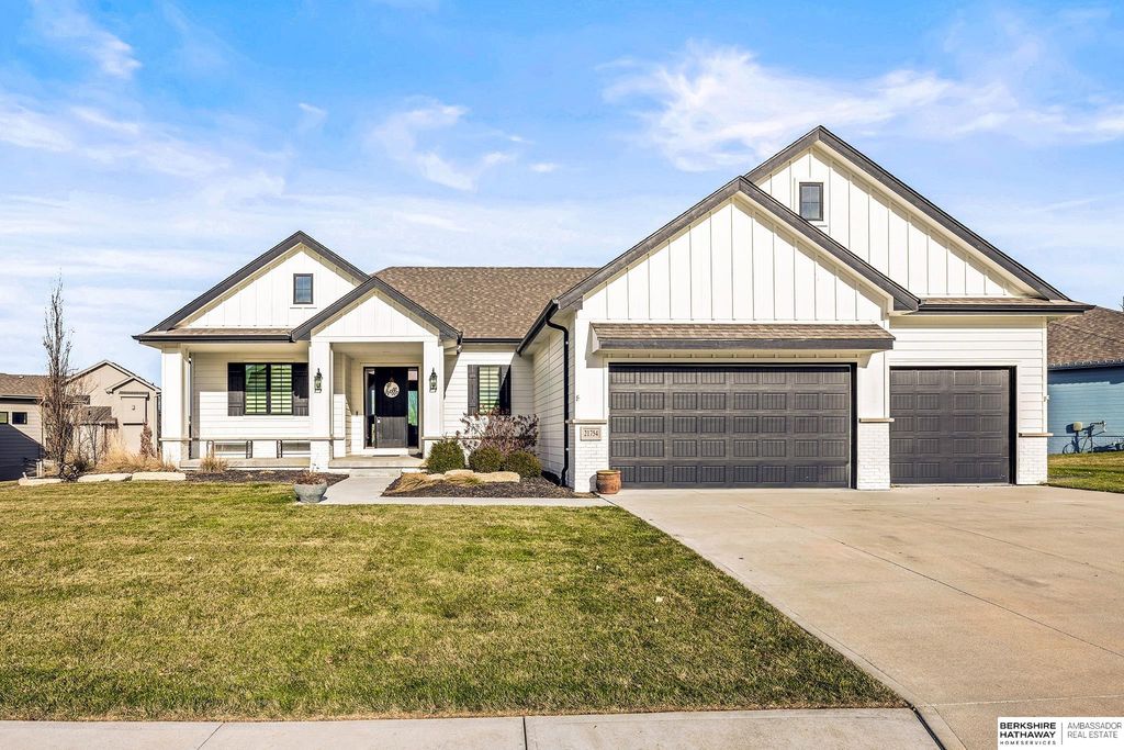 21754 I Street, Elkhorn, NE 68022