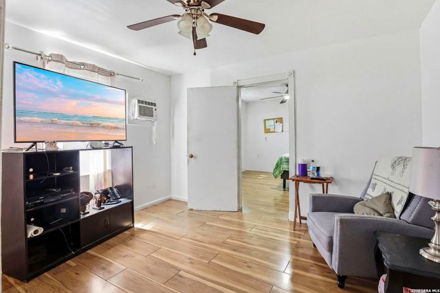 521 N San Joaquin, San Antonio, TX 78228