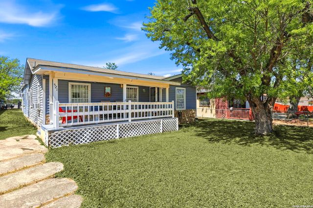 521 N San Joaquin, San Antonio, TX 78228