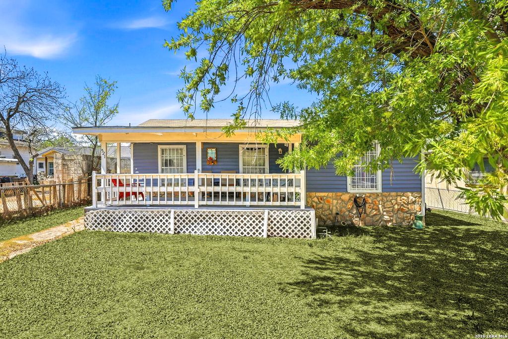 521 N San Joaquin, San Antonio, TX 78228