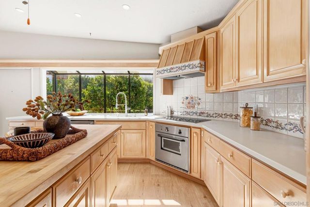 459 Carolina Rd, Del Mar, CA 92014