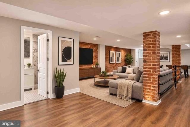 3015 13TH ST NW, Washington, DC 20009
