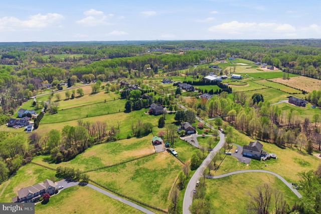 18905 CELEBRITY LN, Sandy Spring, MD 20860