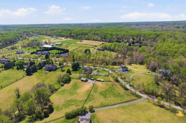 18905 CELEBRITY LN, Sandy Spring, MD 20860