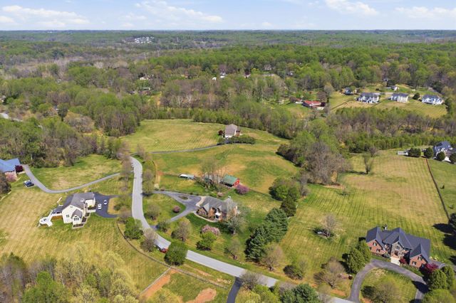 18905 CELEBRITY LN, Sandy Spring, MD 20860