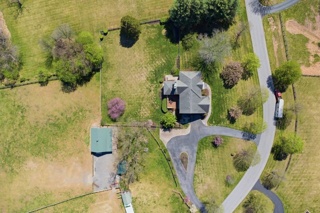 18905 CELEBRITY LN, Sandy Spring, MD 20860