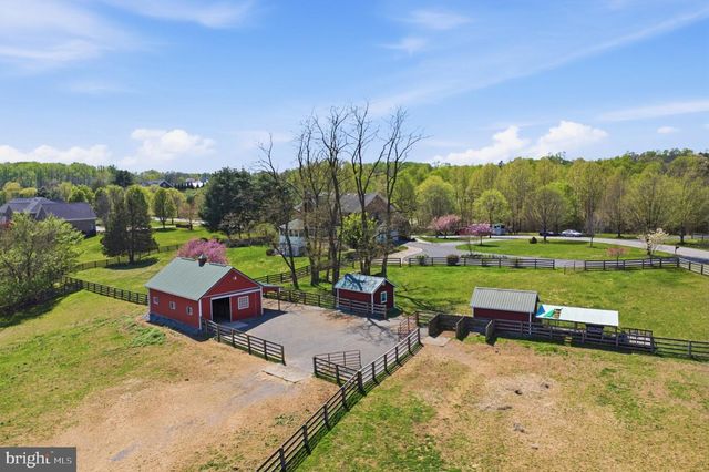 18905 CELEBRITY LN, Sandy Spring, MD 20860