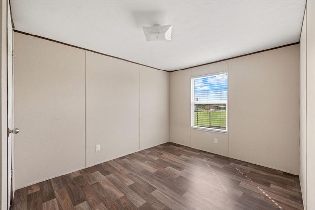 360 Shady Oaks DR B, Kyle, TX 78640