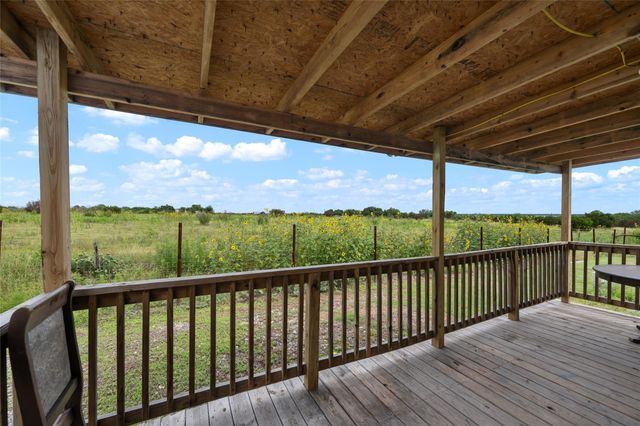 360 Shady Oaks DR B, Kyle, TX 78640