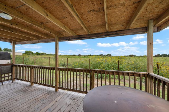 360 Shady Oaks DR B, Kyle, TX 78640