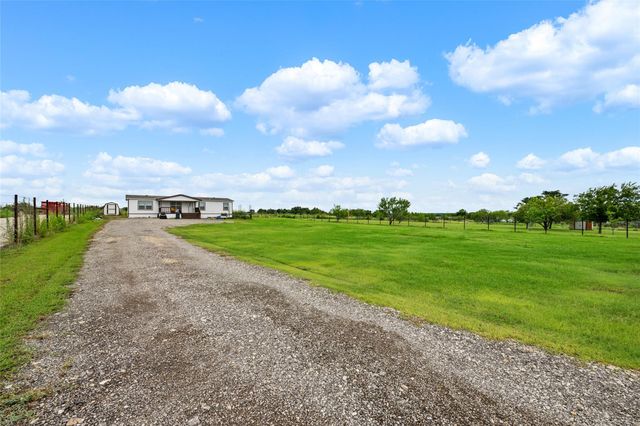 360 Shady Oaks DR B, Kyle, TX 78640