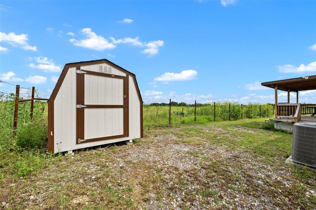 360 Shady Oaks DR B, Kyle, TX 78640