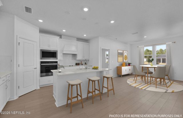 3485 AMERICANA Drive, Green Cove Springs, FL 32043