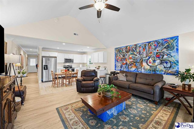 3248 Spiral Lane, Effingham, SC 29541