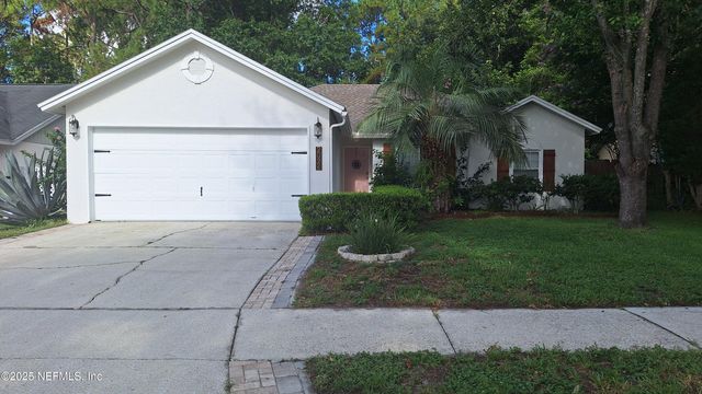 2026 ST MARTINS Drive W, Jacksonville, FL 32246