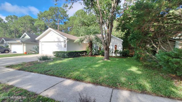 2026 ST MARTINS Drive W, Jacksonville, FL 32246