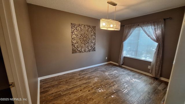 2026 ST MARTINS Drive W, Jacksonville, FL 32246