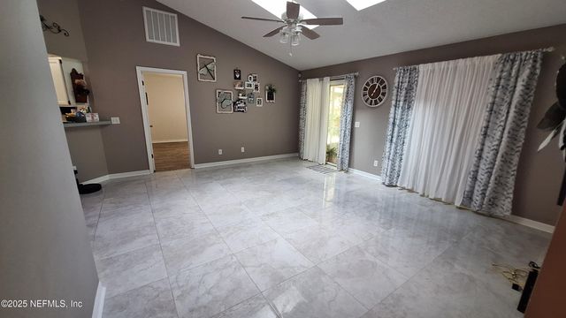 2026 ST MARTINS Drive W, Jacksonville, FL 32246