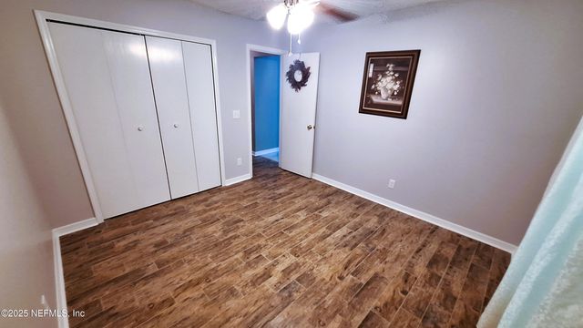 2026 ST MARTINS Drive W, Jacksonville, FL 32246